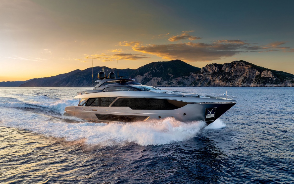 Riva 112' Dolcevita Super: синтез роскоши и технологий